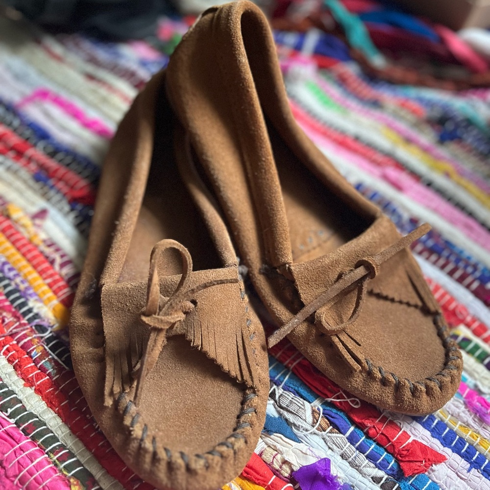 Minnetonka Tan Suede Moccasins